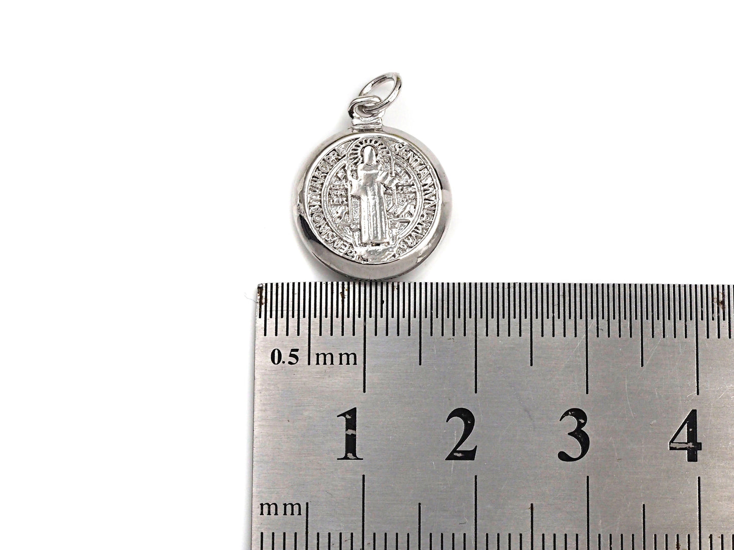Danity Gold Jesus On Round Coin Pendant/Charm,Religion Charm, Necklace Bracelet Charm Pendant, 18x15mm, Sku#Z727