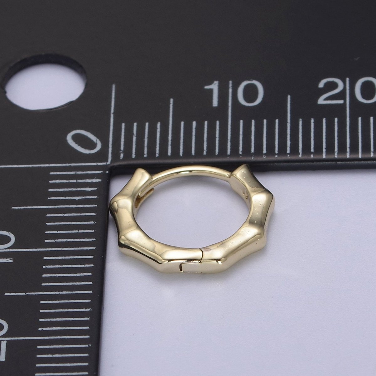 14k Gold Filled Round Hoop Earring, Dainty Hoop Huggie Earring, Small Hoop Earring, Round Huggie, Circle Huggie, Minimal Everyday Earring T-288