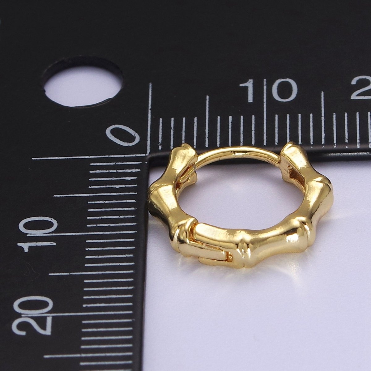 15mm Gold Bamboo Hoop Earring for Everyday Jewelry Q-083