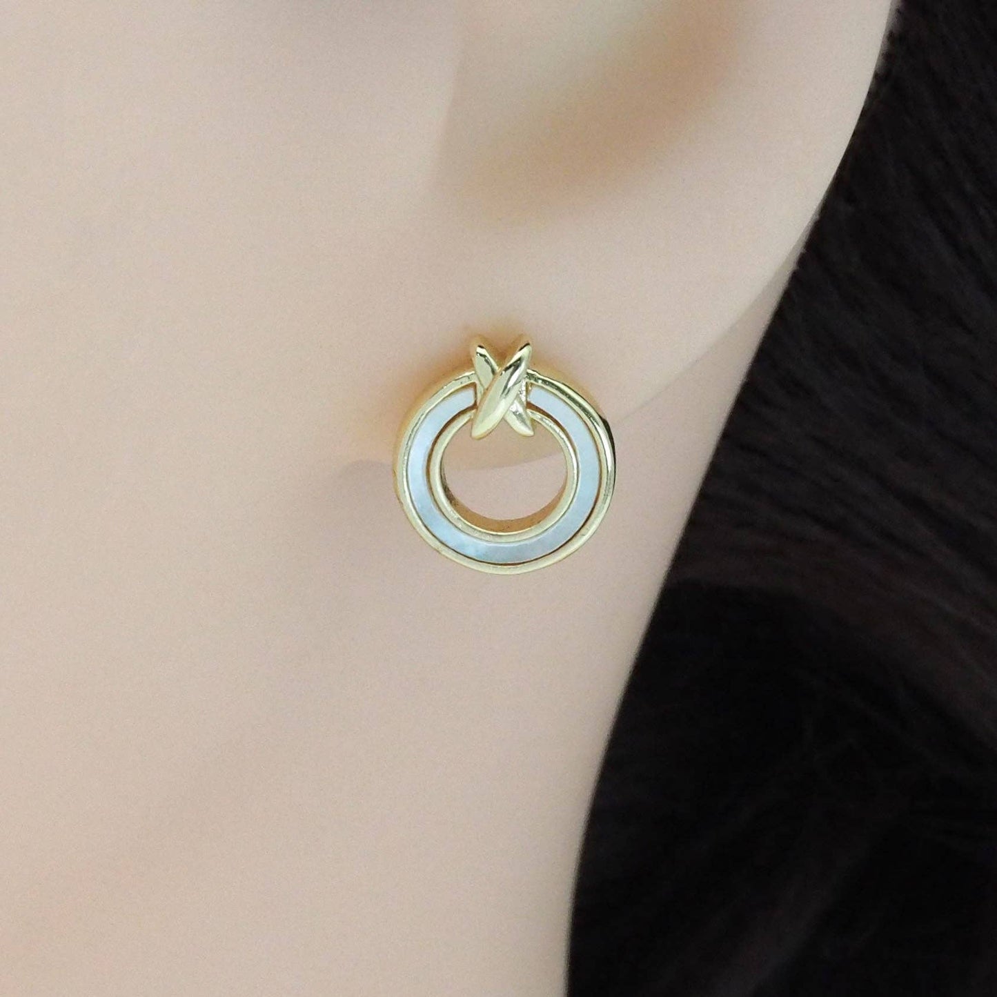 Gold White Mother of Pearl Circle With Knot Stud Earrings, S