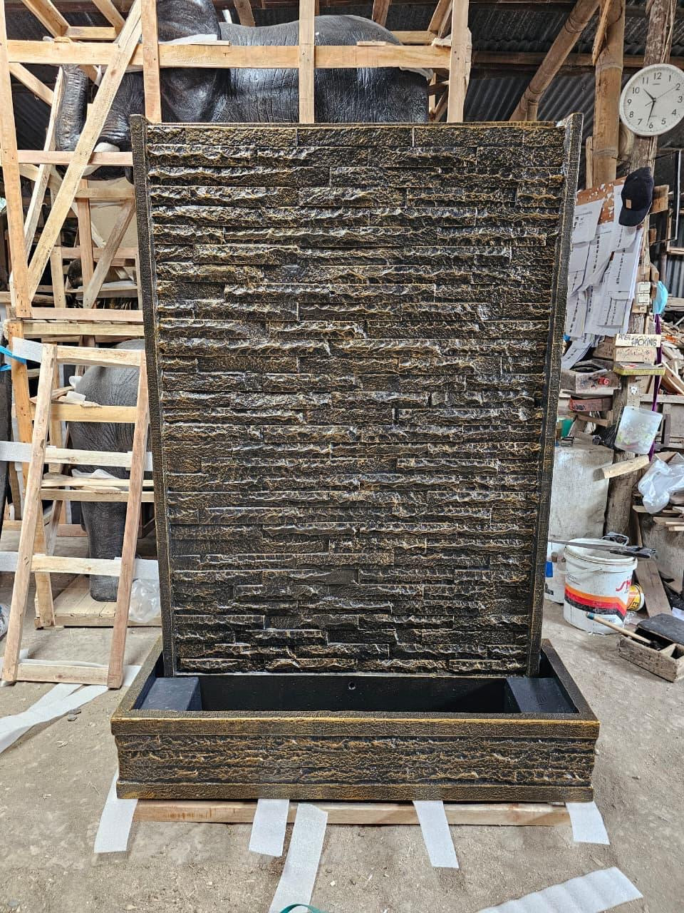 GRC ROCK FOUNTAIN 48" X 72"