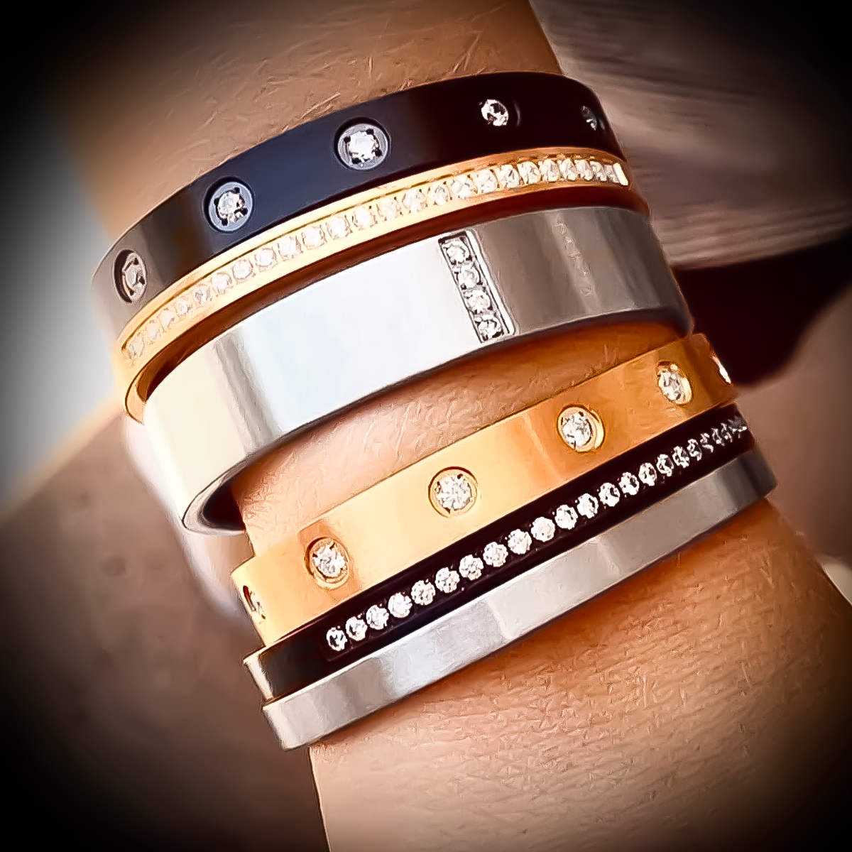 BG223W B.Tiff 4-Stone Matte Wide Bangle Bracelet