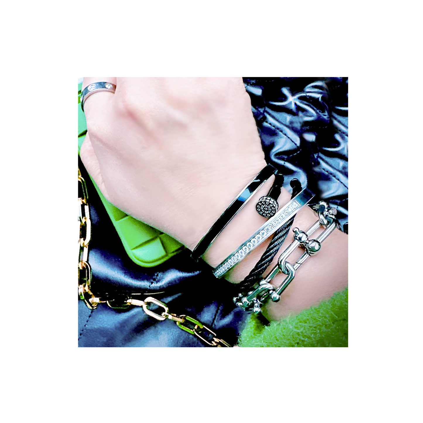 BG525W B.Tiff Horseshoe Link Chain Bracelet