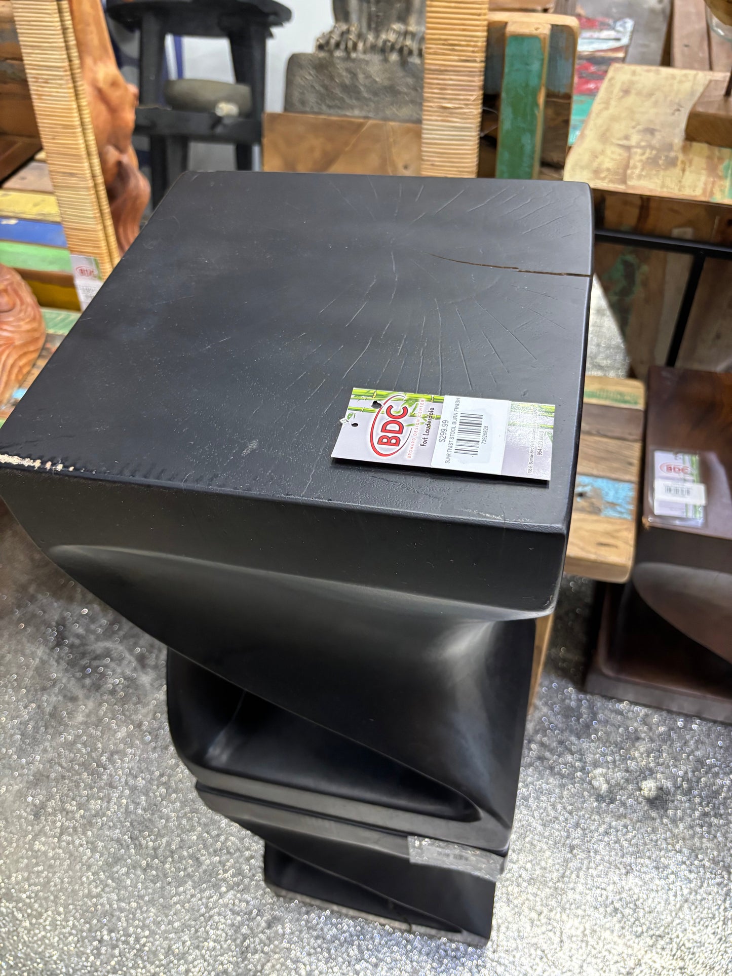 SUAR TWIST STOOL BURN FINISH