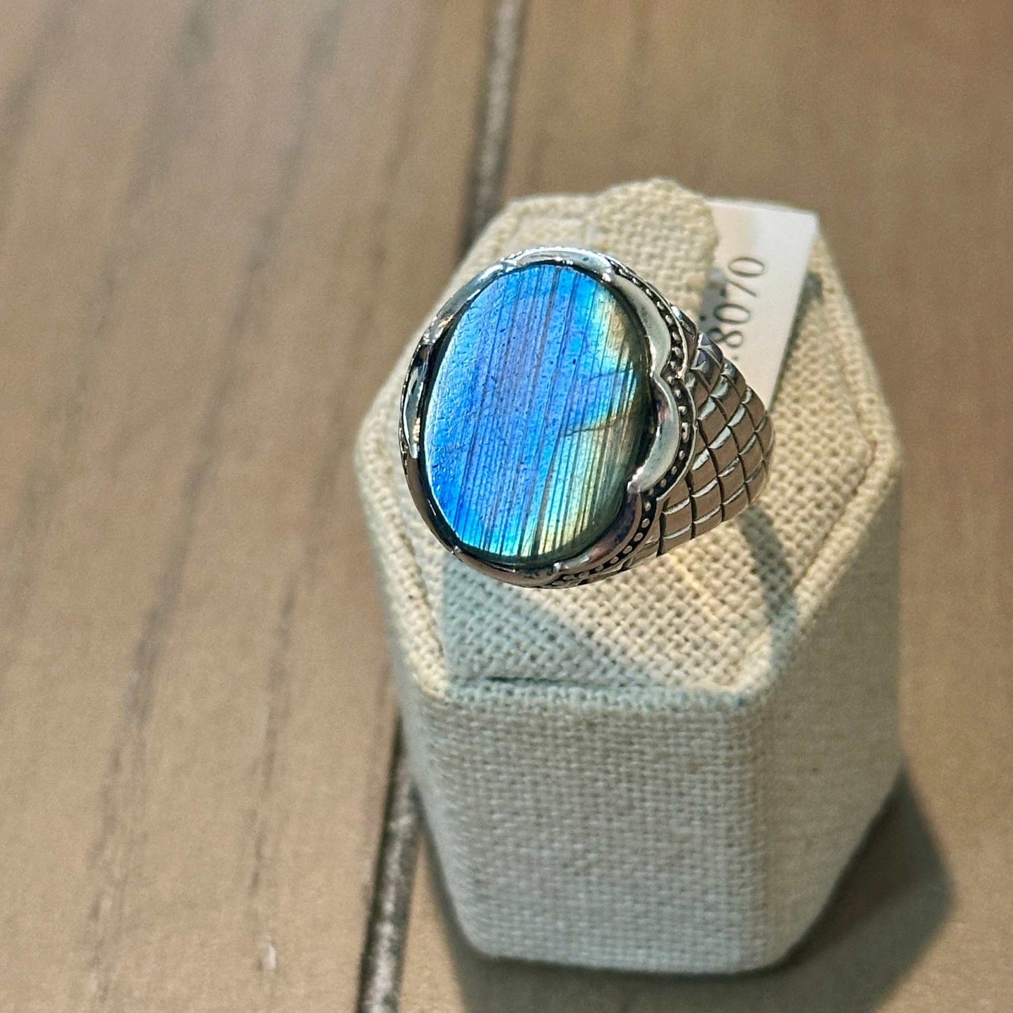 Labradorite Woven-Guard Oval Statement Ring – Sterling Silver – Size 14 & 15