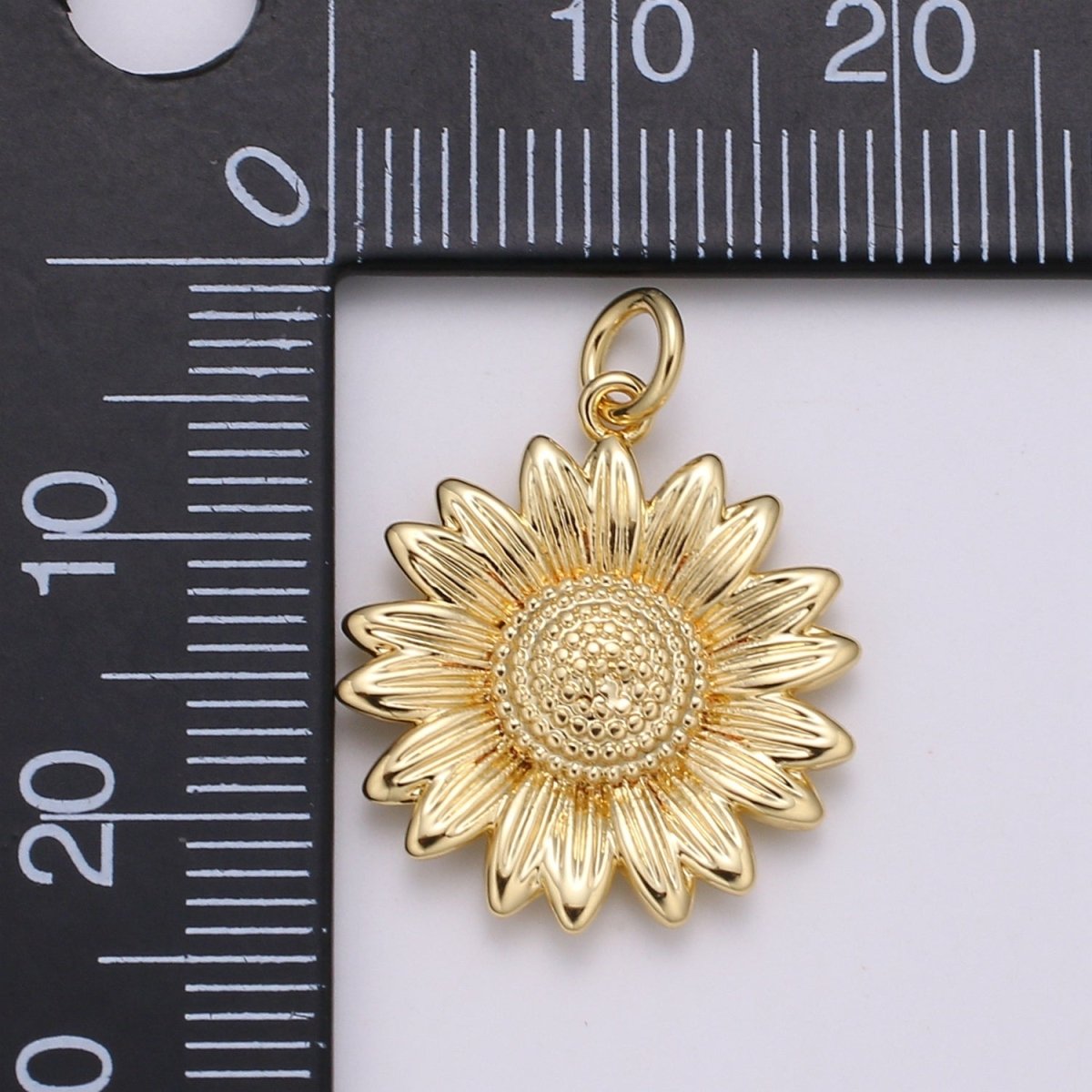 Dainty 24K Gold Filled Sun Flower Charm E-136