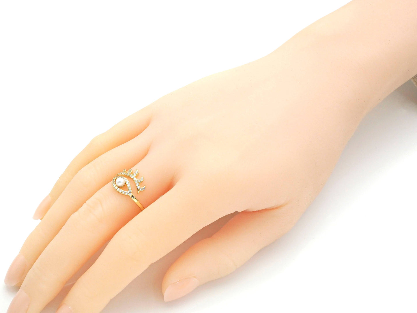 Eye with Pearl Long Eyelash Ring, LD80