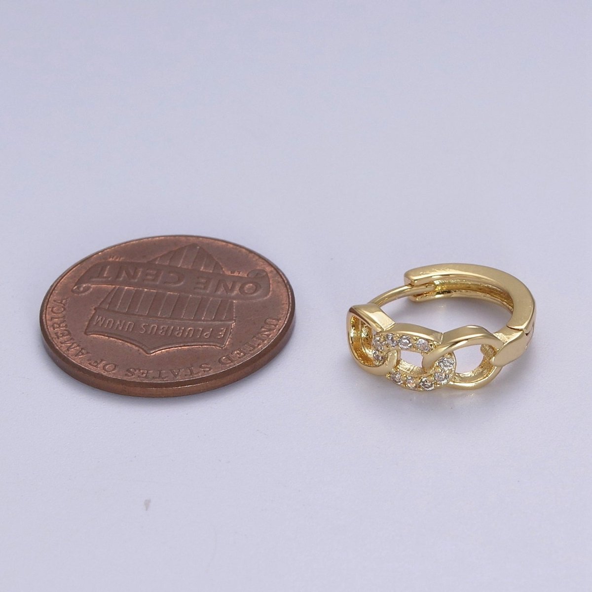 Mini chain link huggie hoop earrings in gold Cartilage earrings • 12mm Tragus hoops • Dainty gold hoop T-366