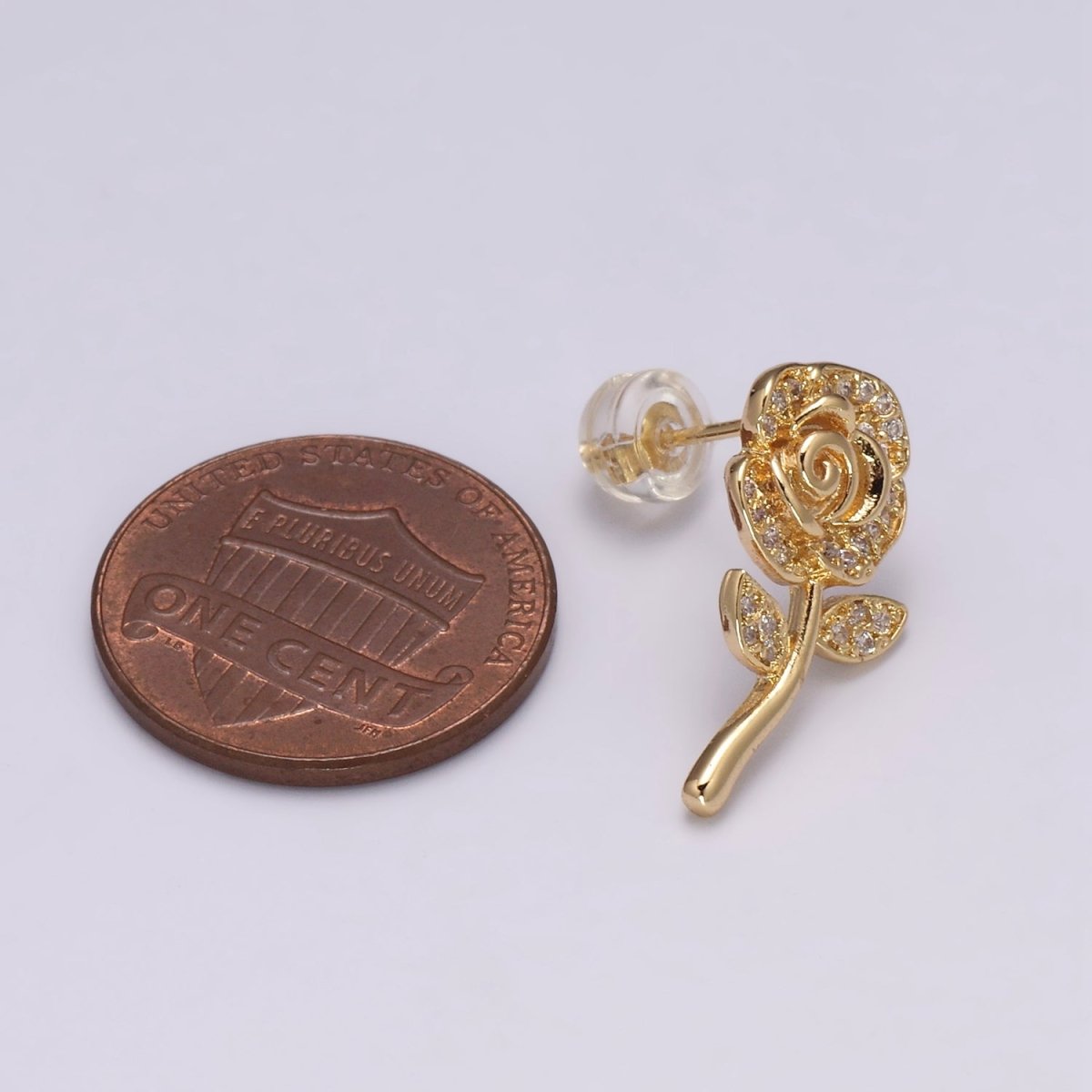 Mini flower studs, Gold floral studs, tiny flower earrings, flower jewelry, gold flower earrings, gold flower studs, gift for mom T-233