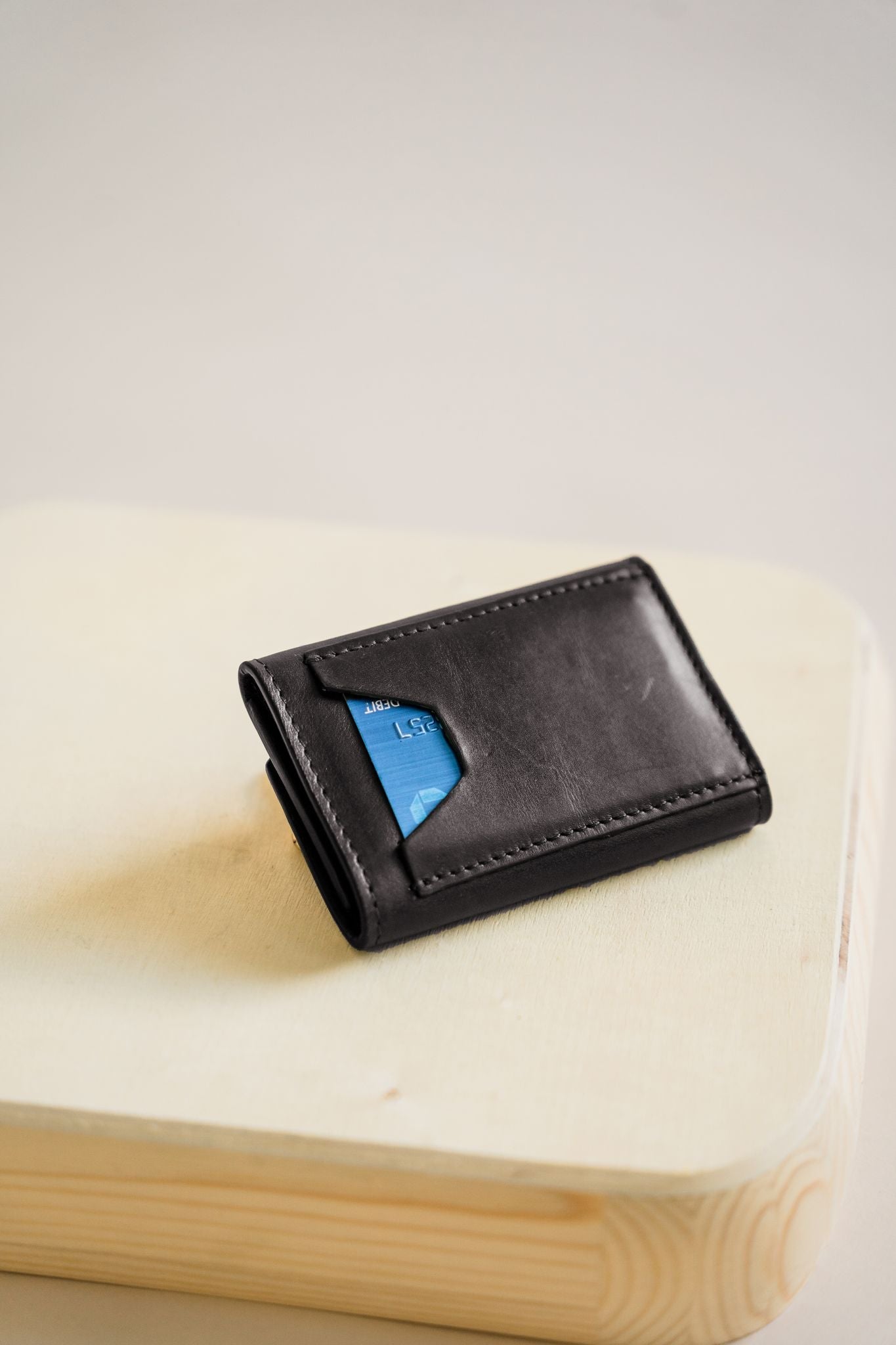 1973 Mini Wallet | Signature Black Leather
