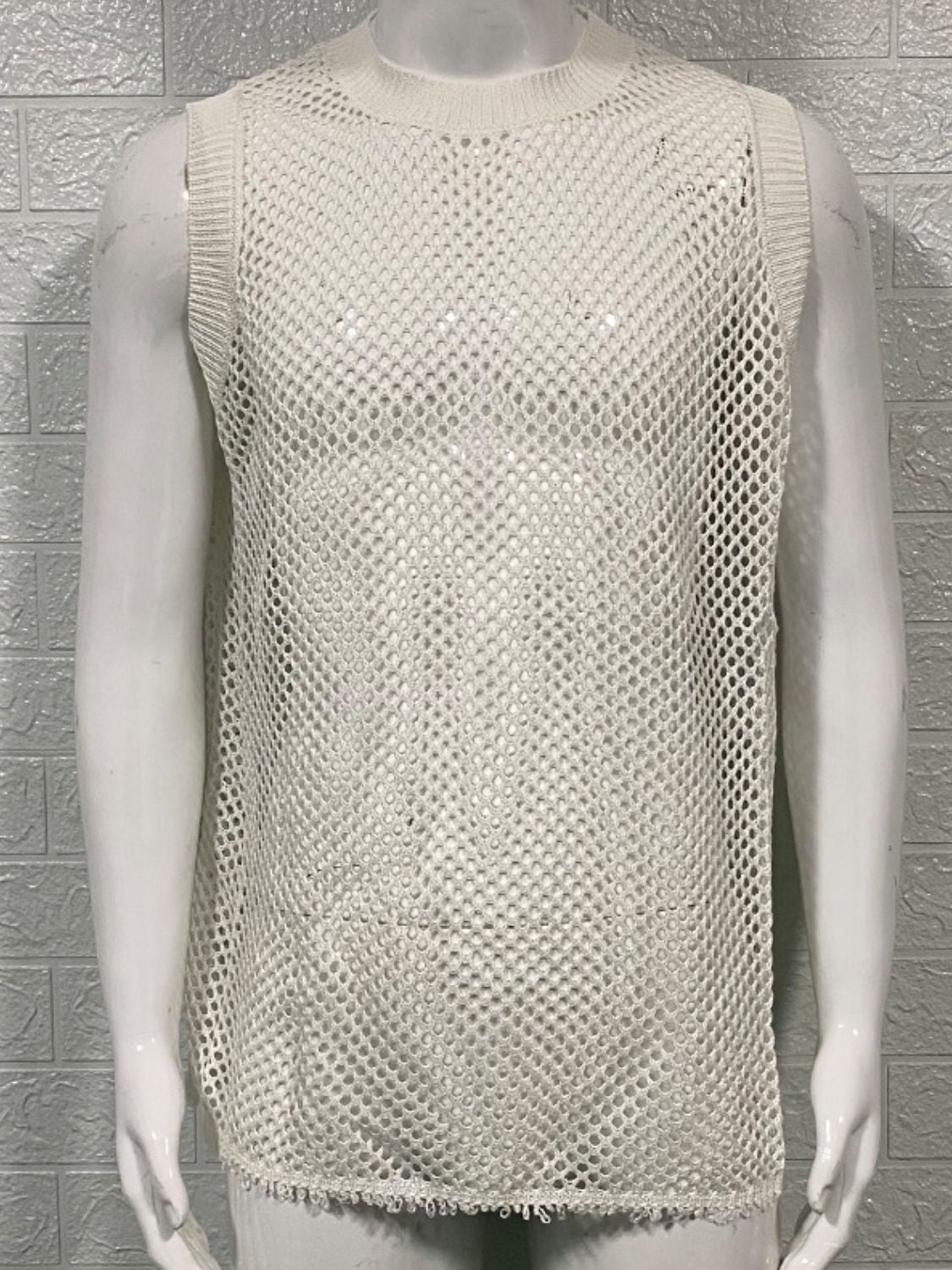 Men's Round Neck Hollow Out Sleeveless Knit Top