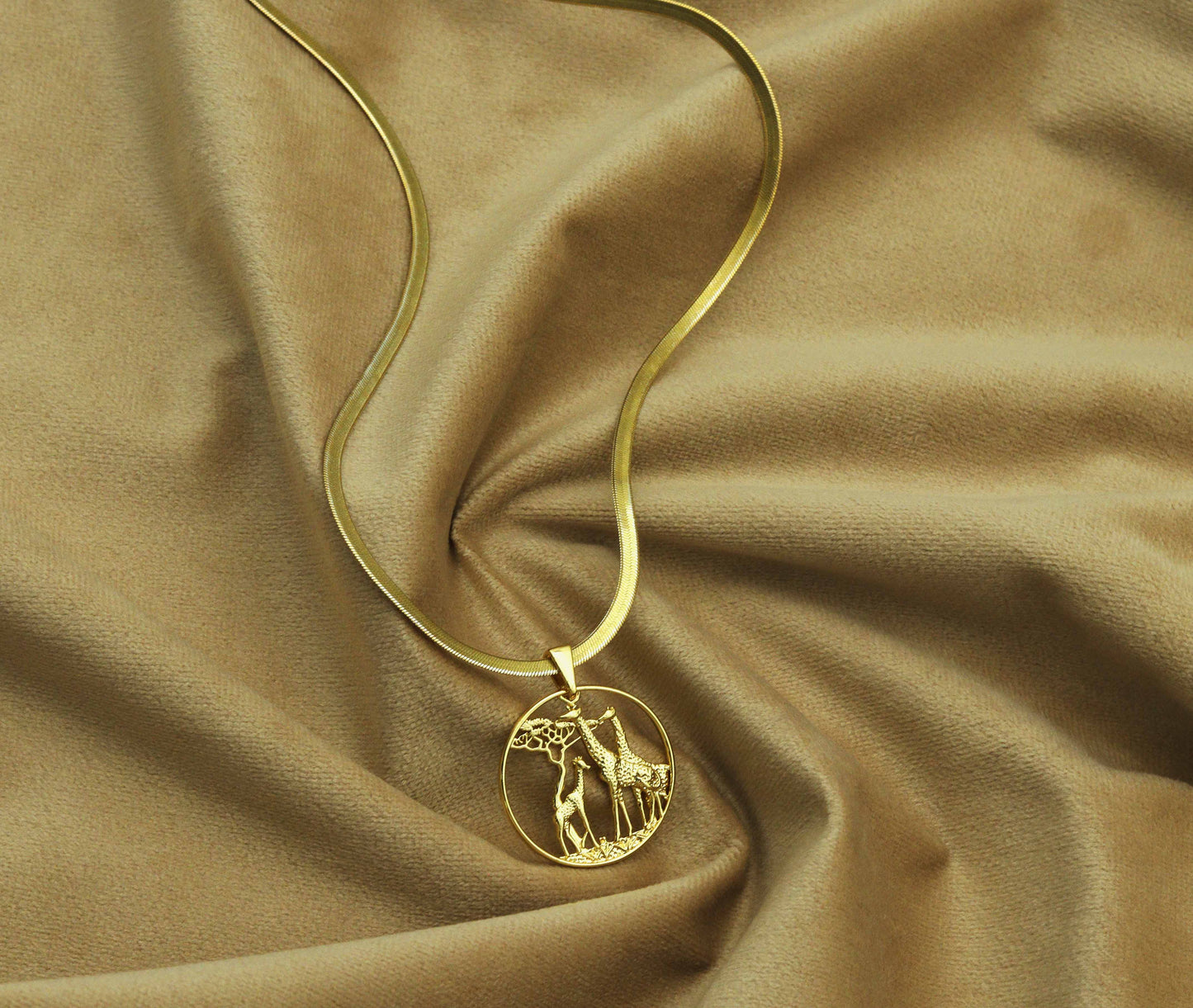 Herringbone chain necklace, M383N