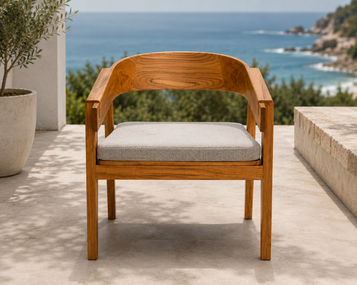 TEAK ROUND BACK ARM CHAIR