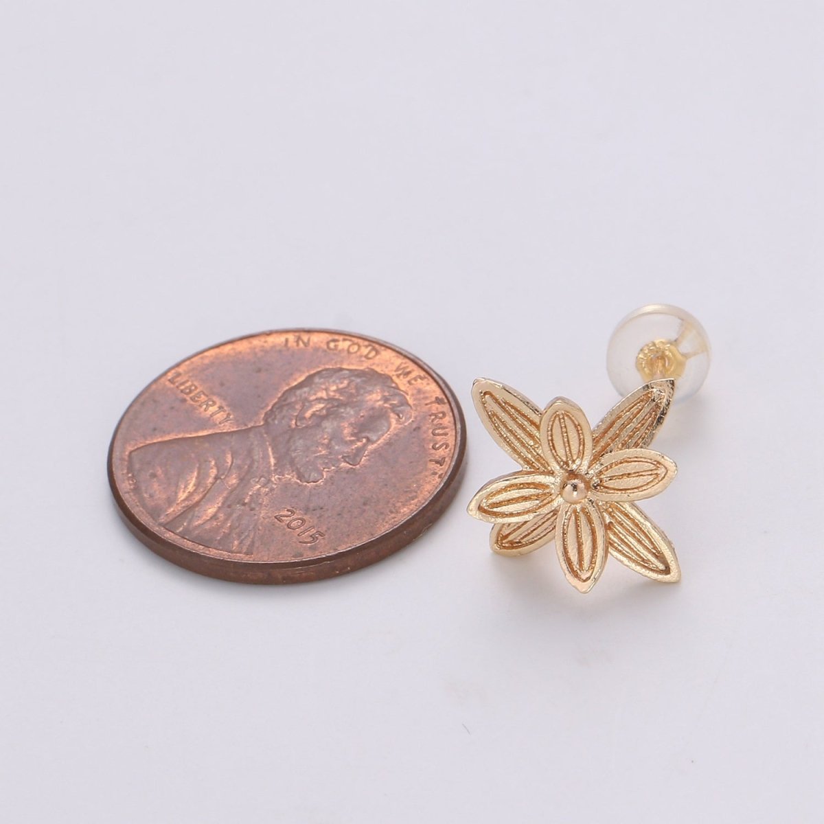1 Pair Dainty Gold Filled Blooming Flower Studs  L-018
