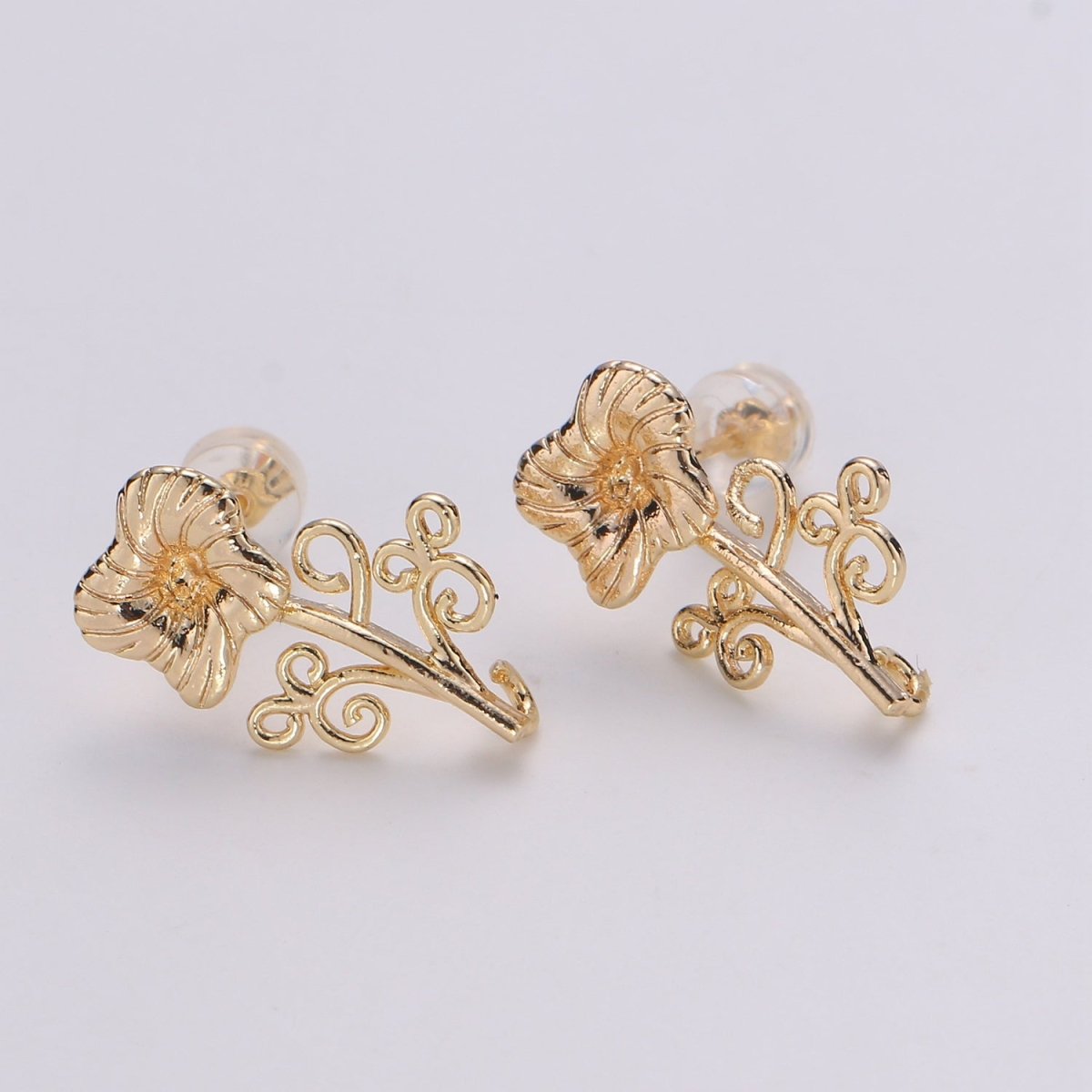1 Pair Gold Filled Flower Studs  L-017