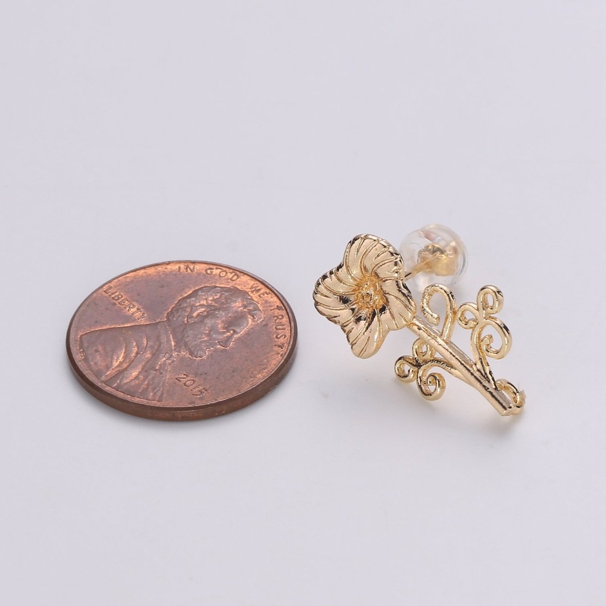 1 Pair Gold Filled Flower Studs  L-017