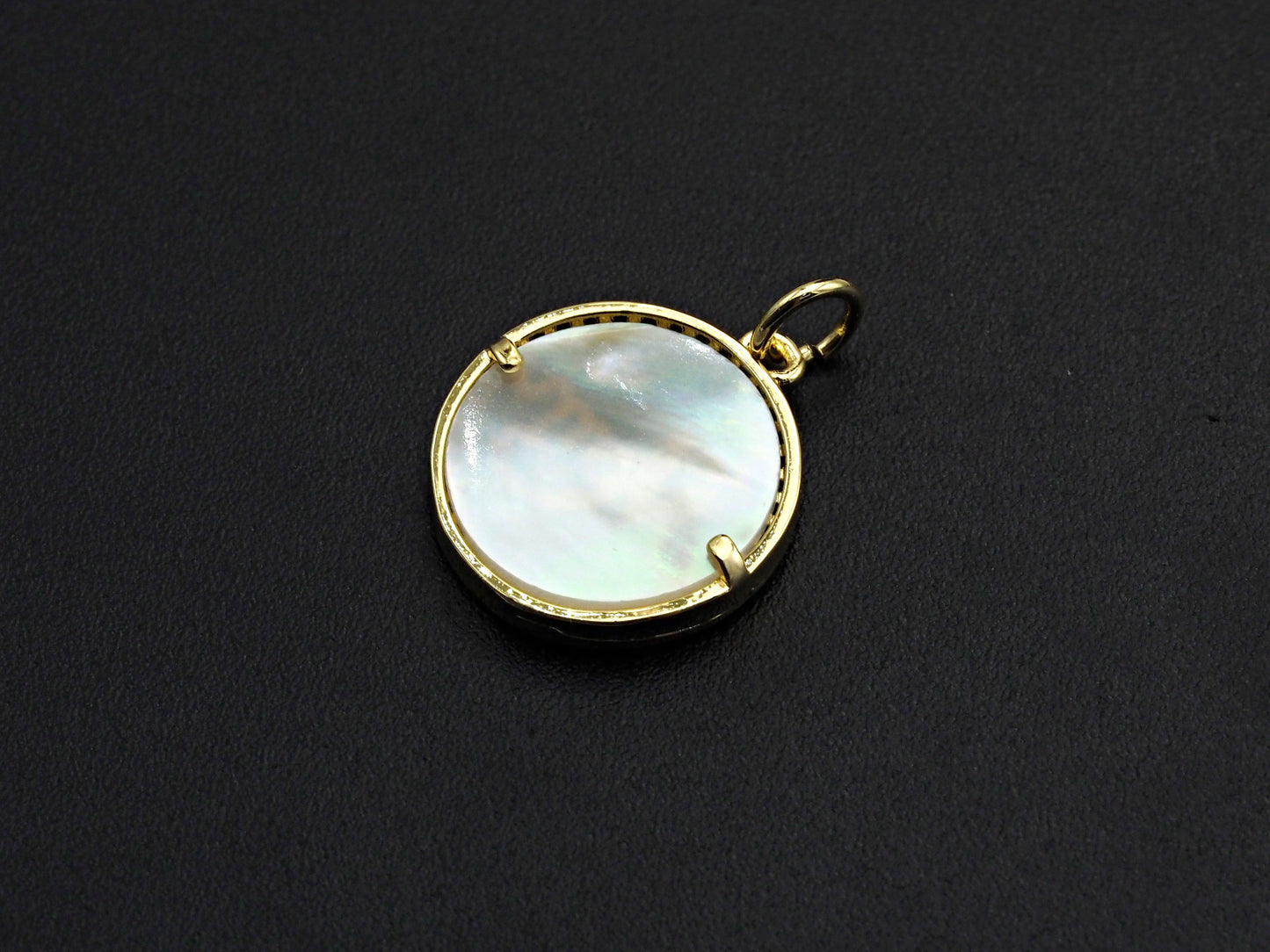 Mother-of-pearl Inlay MOM Letter Round Pendant/Charm, Mom Letter Shape Pendant,16mm, Mother's day gift, Sku#Z791