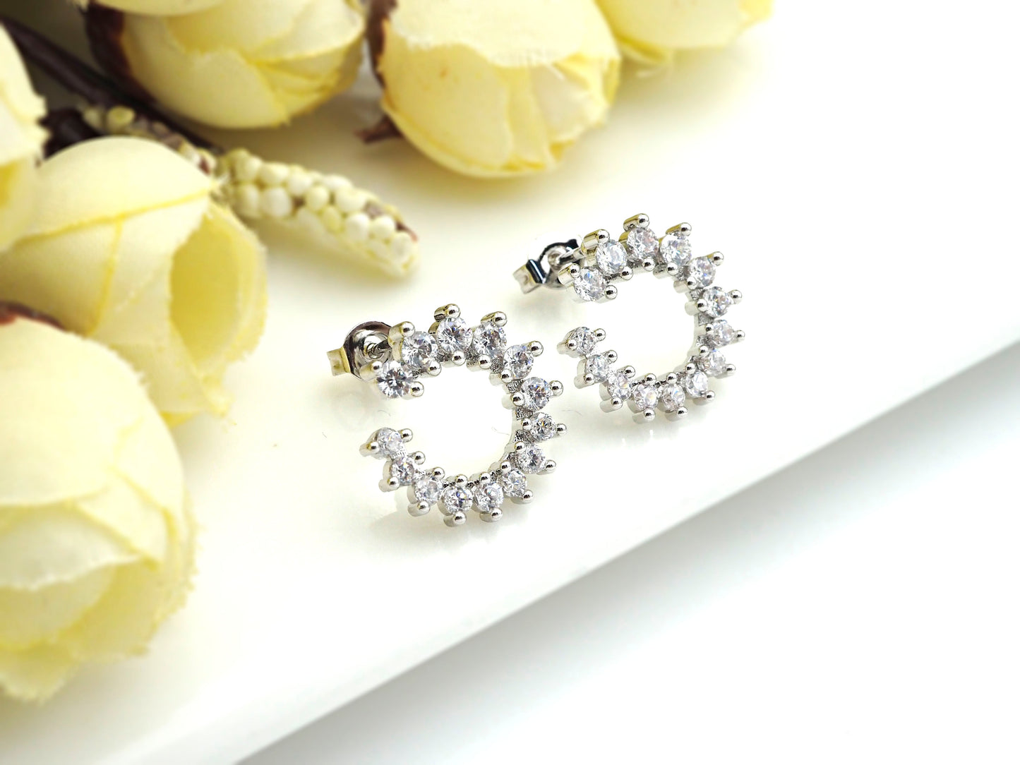 CZ C Shape Stud Earring, Sku#J222
