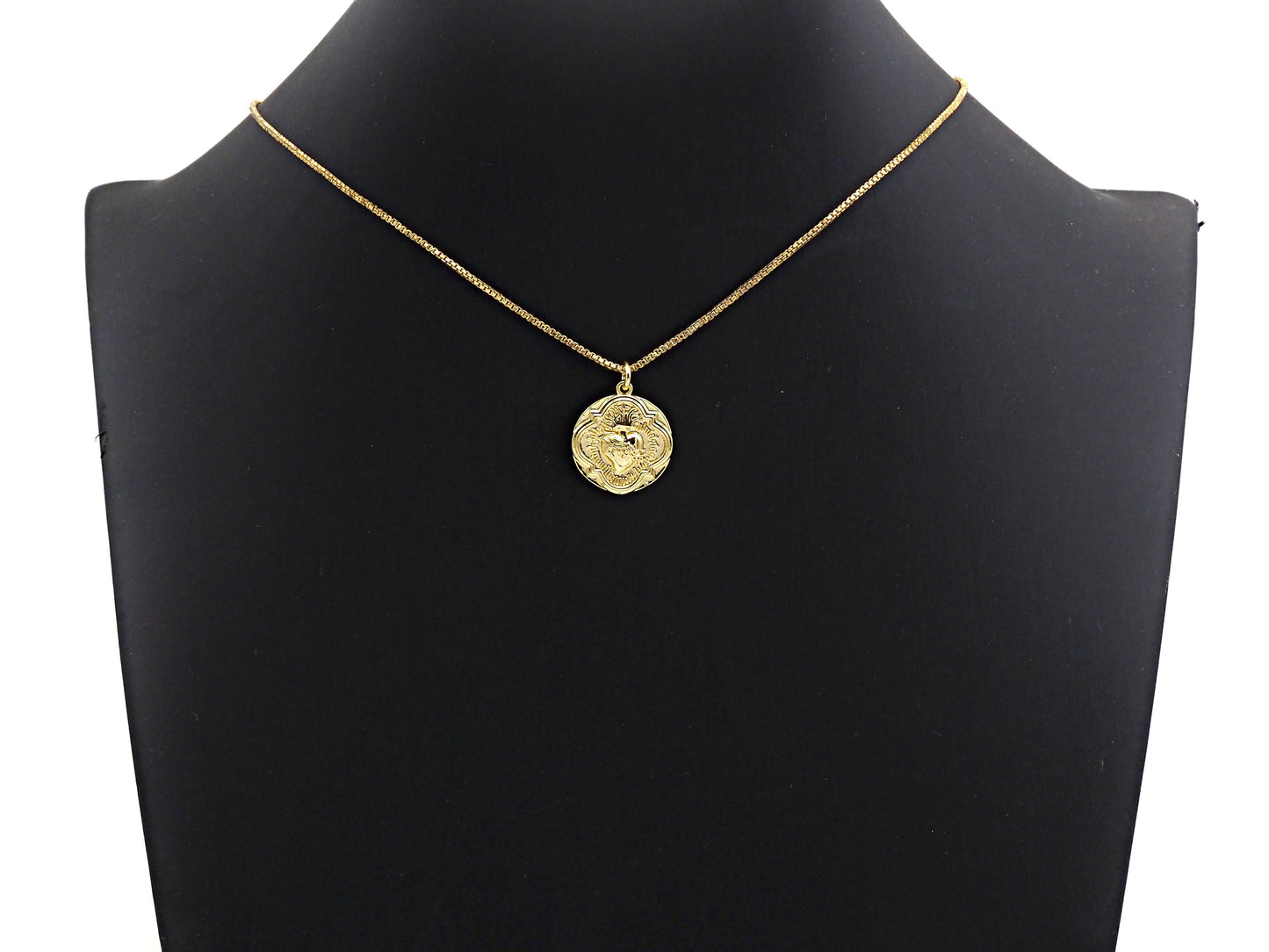 Medallion heart Pendant, Embossment Disc Pendant, Cubic Zirconia Pendant, Gold Tone, 18x20mm, Sku#Z692