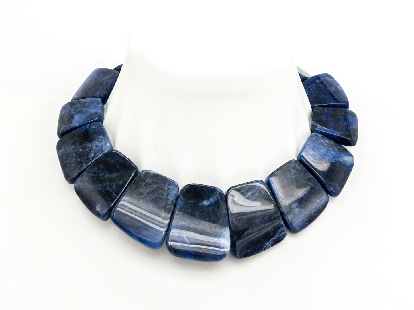 Quality Natural Sodalite Graduated 17-35mm Trapezoid Beads Strand, Natural Sodalite Gemstone Beads, 1 strand,sku#U220