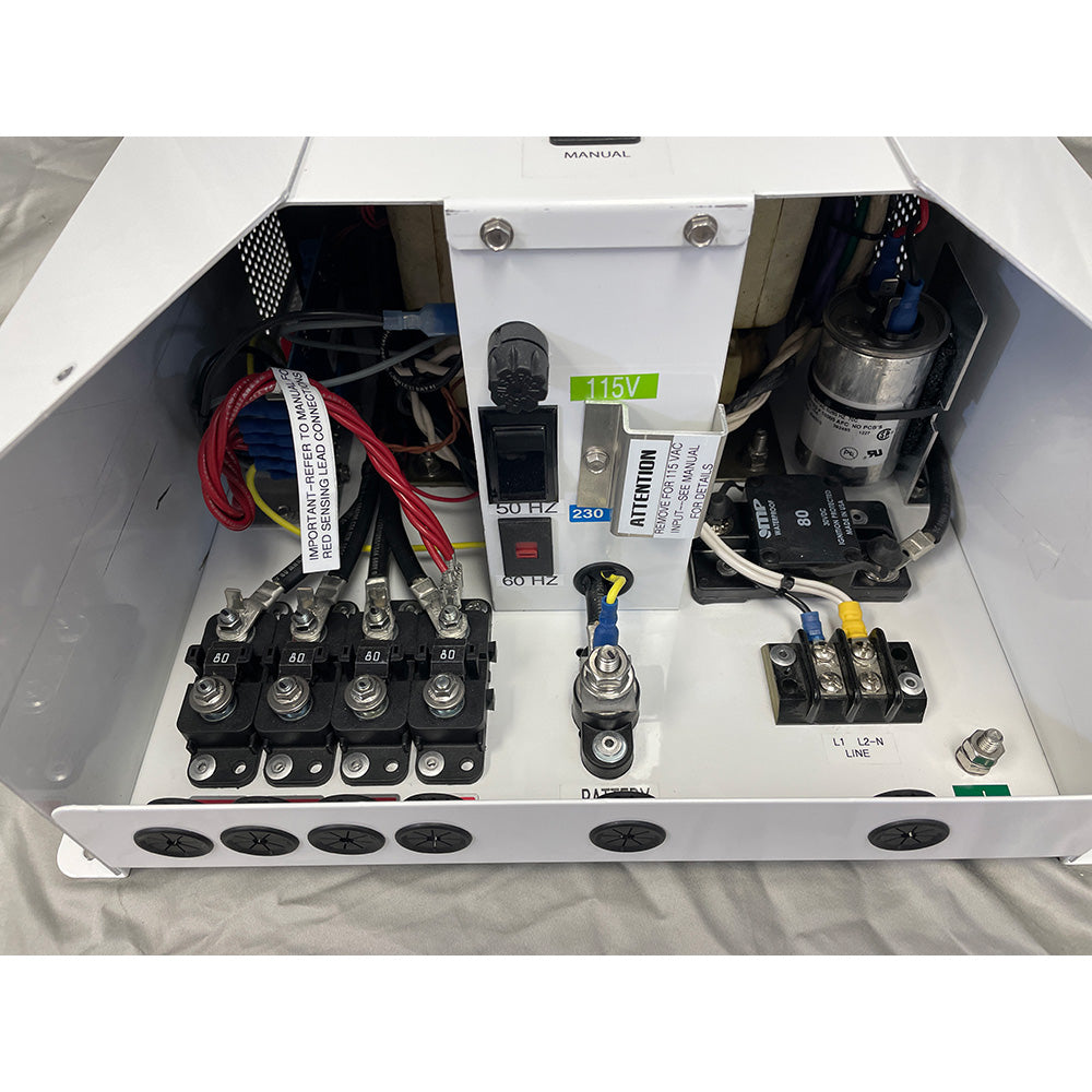 セントリーマリンバッテリーチャージャー 115/230V入力 24VDC - 60A - 3バンク [SFR2460/3X]