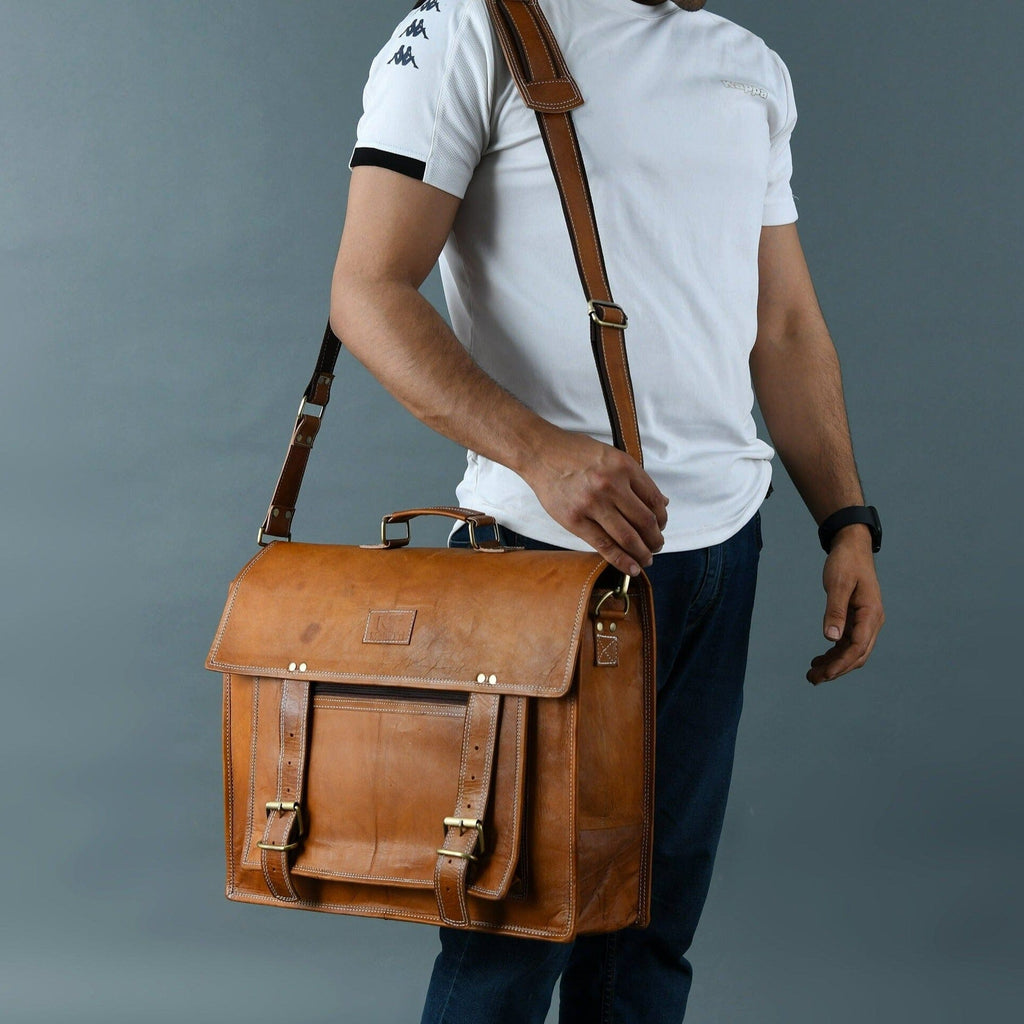 MaheTri Big Pocket- Tan Brown