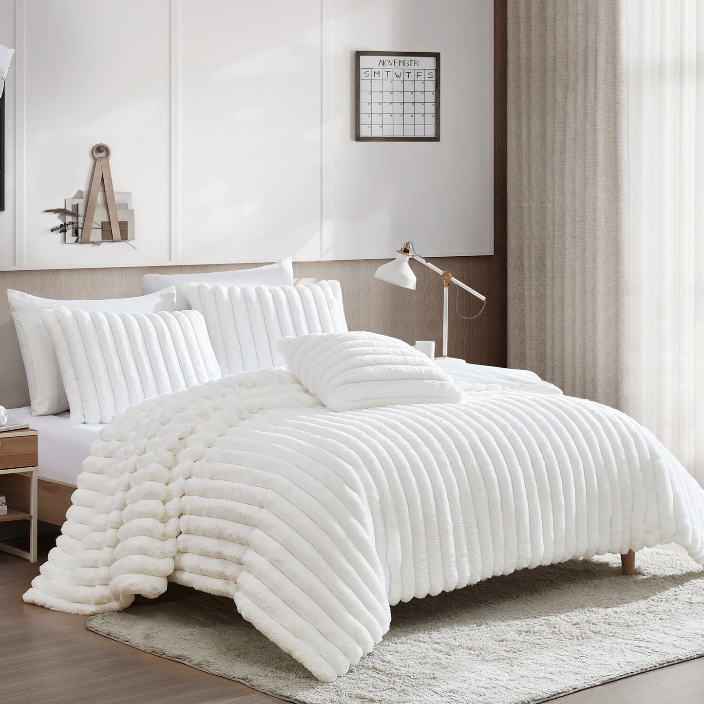 Everett Channel Faux Fur Bedding Set