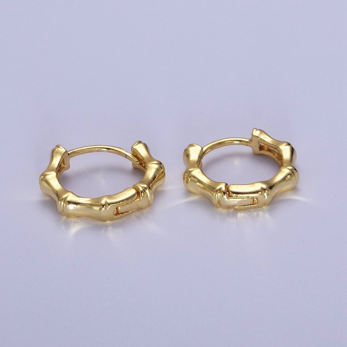 15mm Gold Bamboo Hoop Earring for Everyday Jewelry Q-083