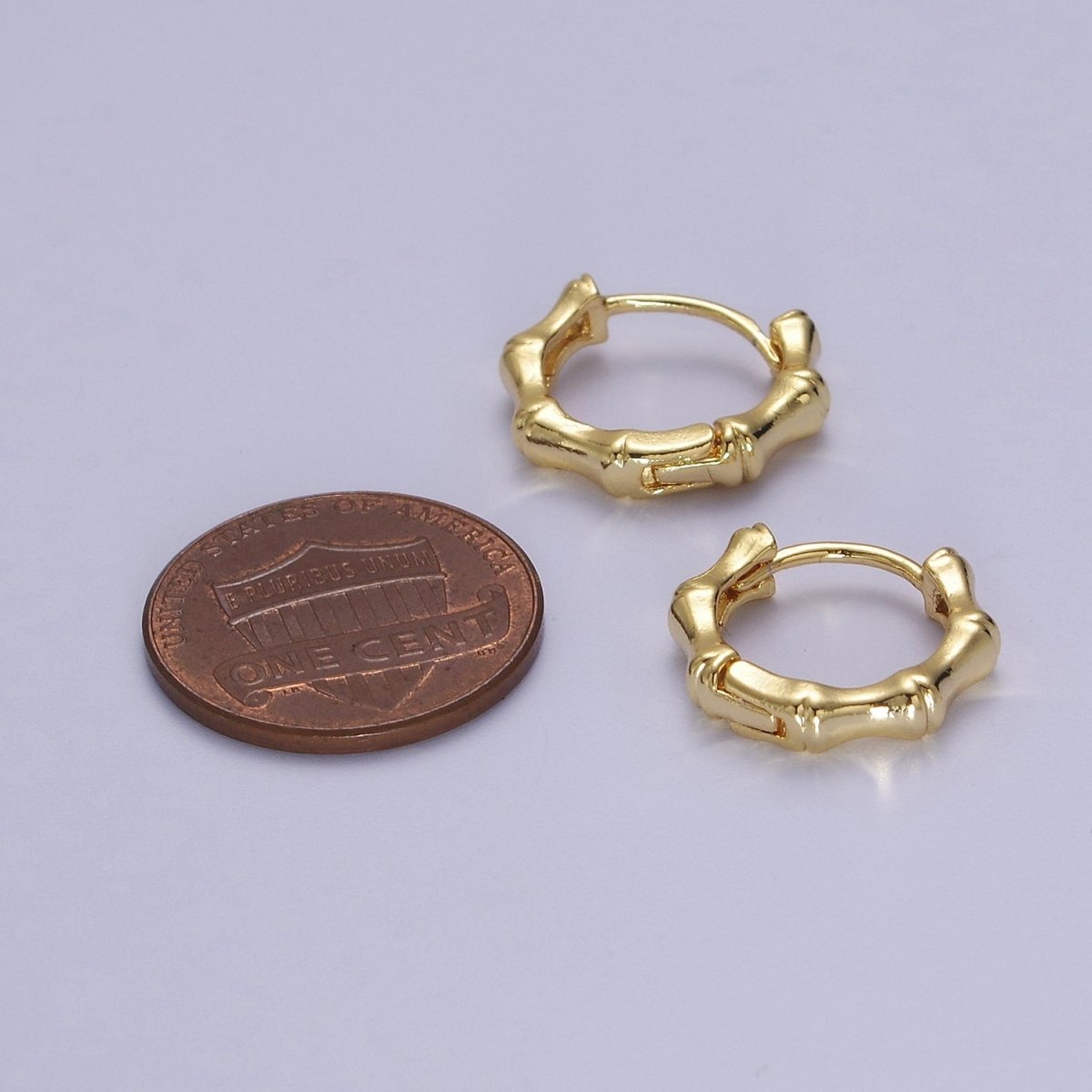 15mm Gold Bamboo Hoop Earring for Everyday Jewelry Q-083