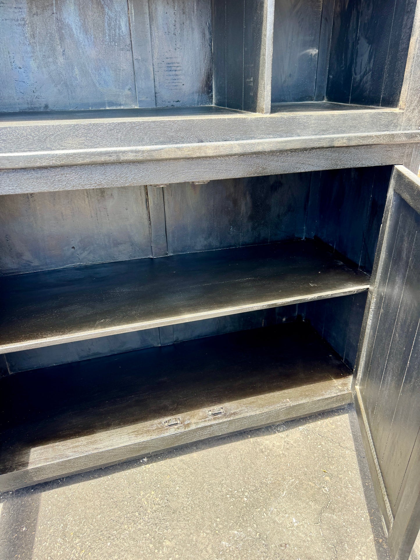 W/D Hutch - 48 x 18 x 79 in