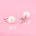 Boucles d'oreilles en or blanc 18 carats avec perles de culture de 4,00 carats