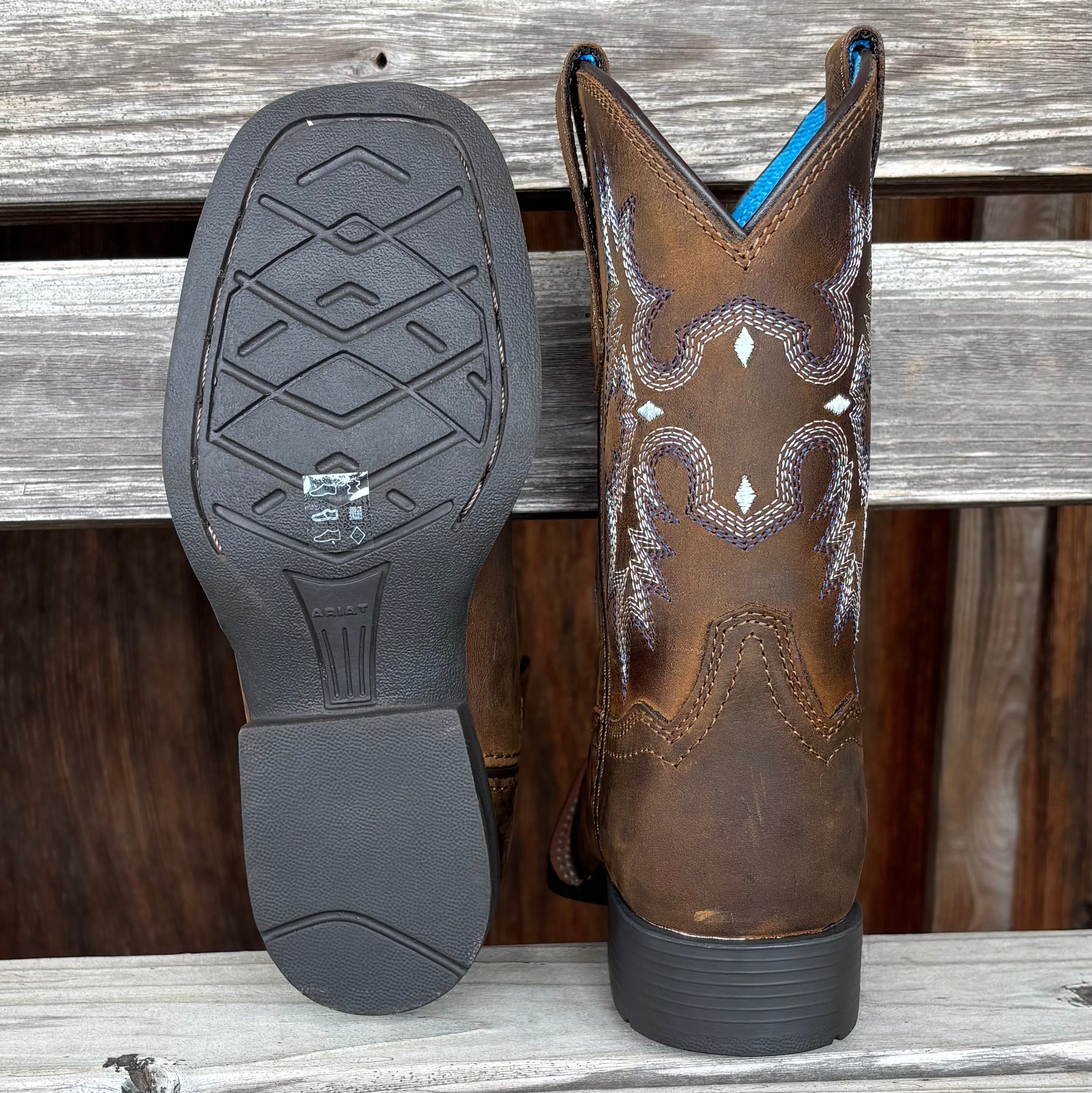 Pierre Tombale Marron | Enfants Ariat