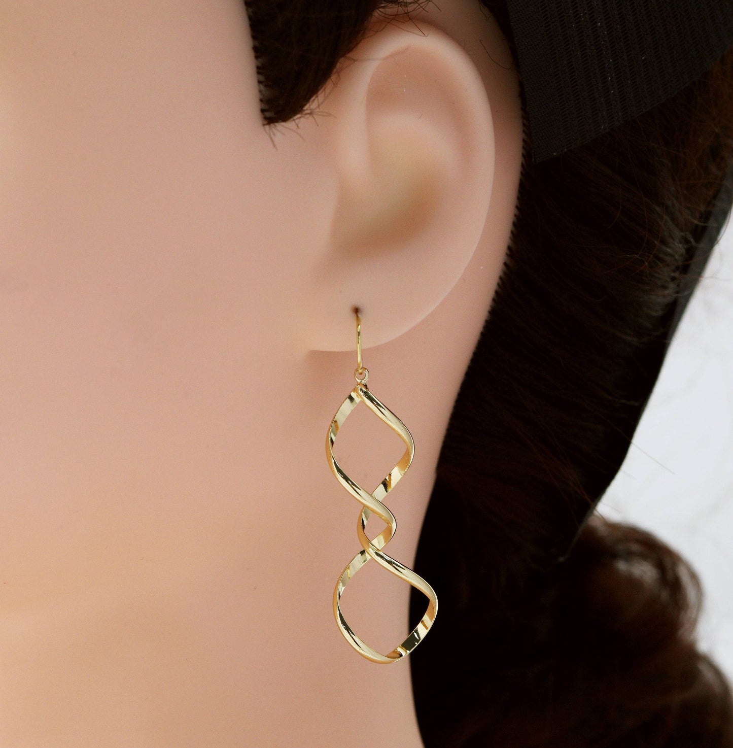Gold Spiral Earrings, Twist Swirl Line earring, Sku#LX77