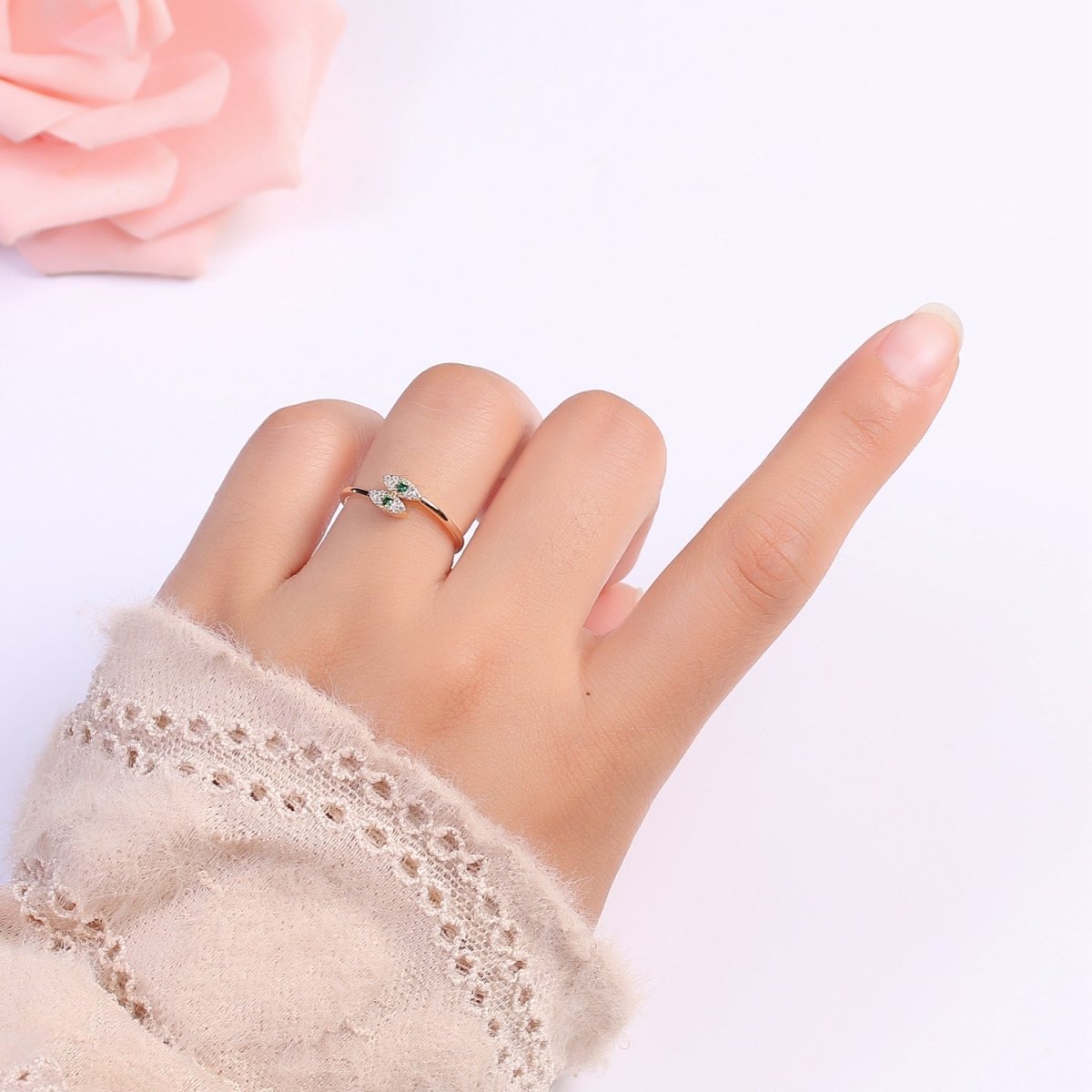 1pc End-to-end Crystal Eye on Golden Circle Ring CZ Gold Filled Geometric Casual Ring Jewelry O-954
