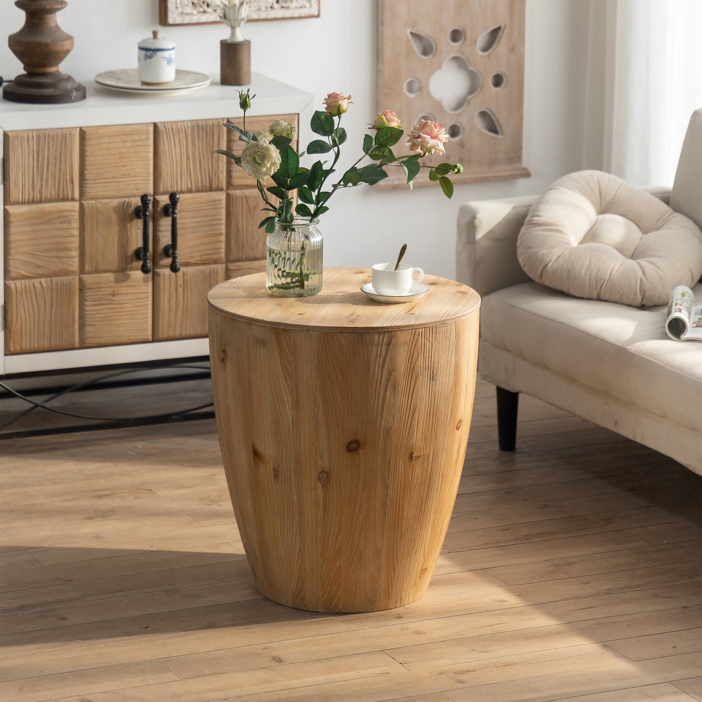 21.06" Vintage Style Bucket Shaped Coffee Table