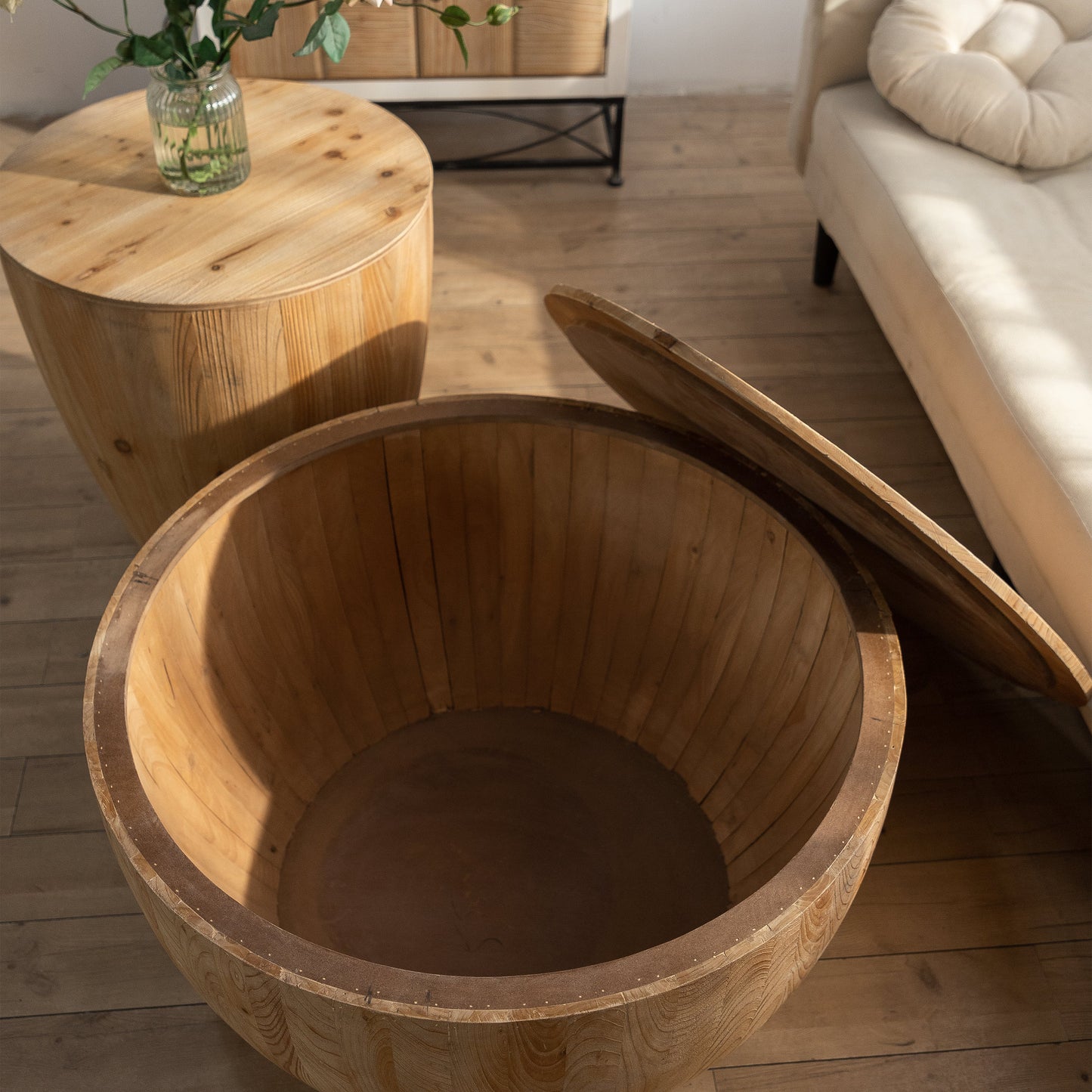 Vintage Style Bucket Shaped Coffee Table