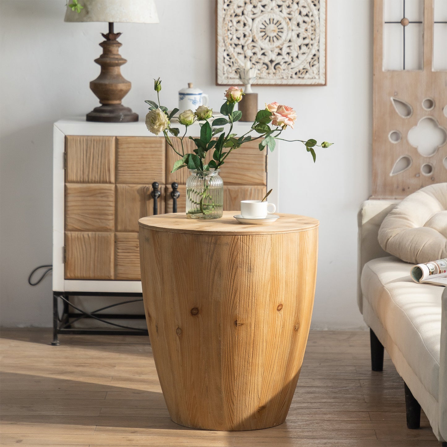 21.06" Vintage Style Bucket Shaped Coffee Table