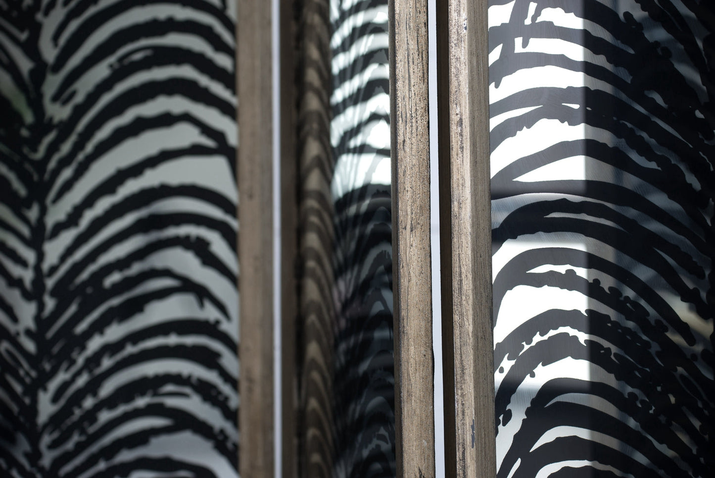 Herero 4-Panel Decorative Screen Room Divider