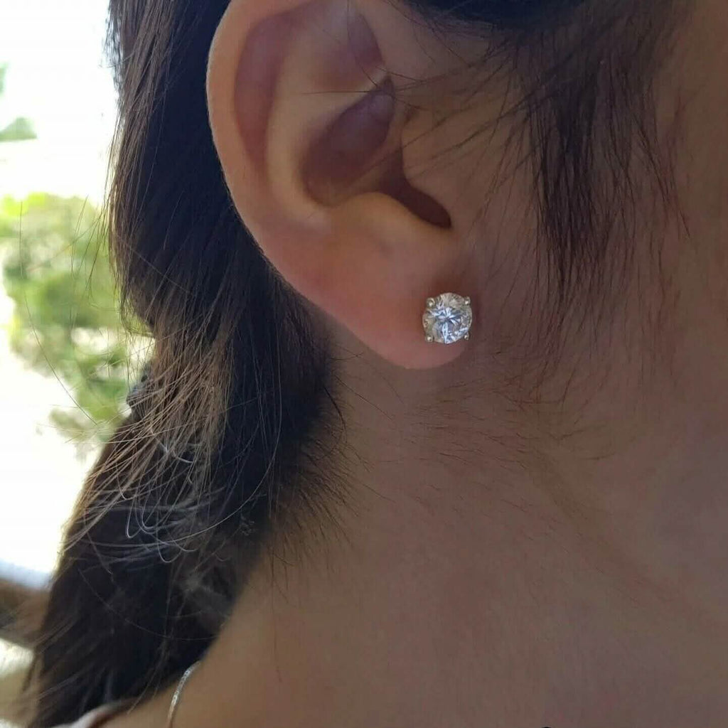 Boucles d'oreilles clous diamant 2,15 carats, rond naturel, or blanc 14 carats, monture Martini F-G/I1