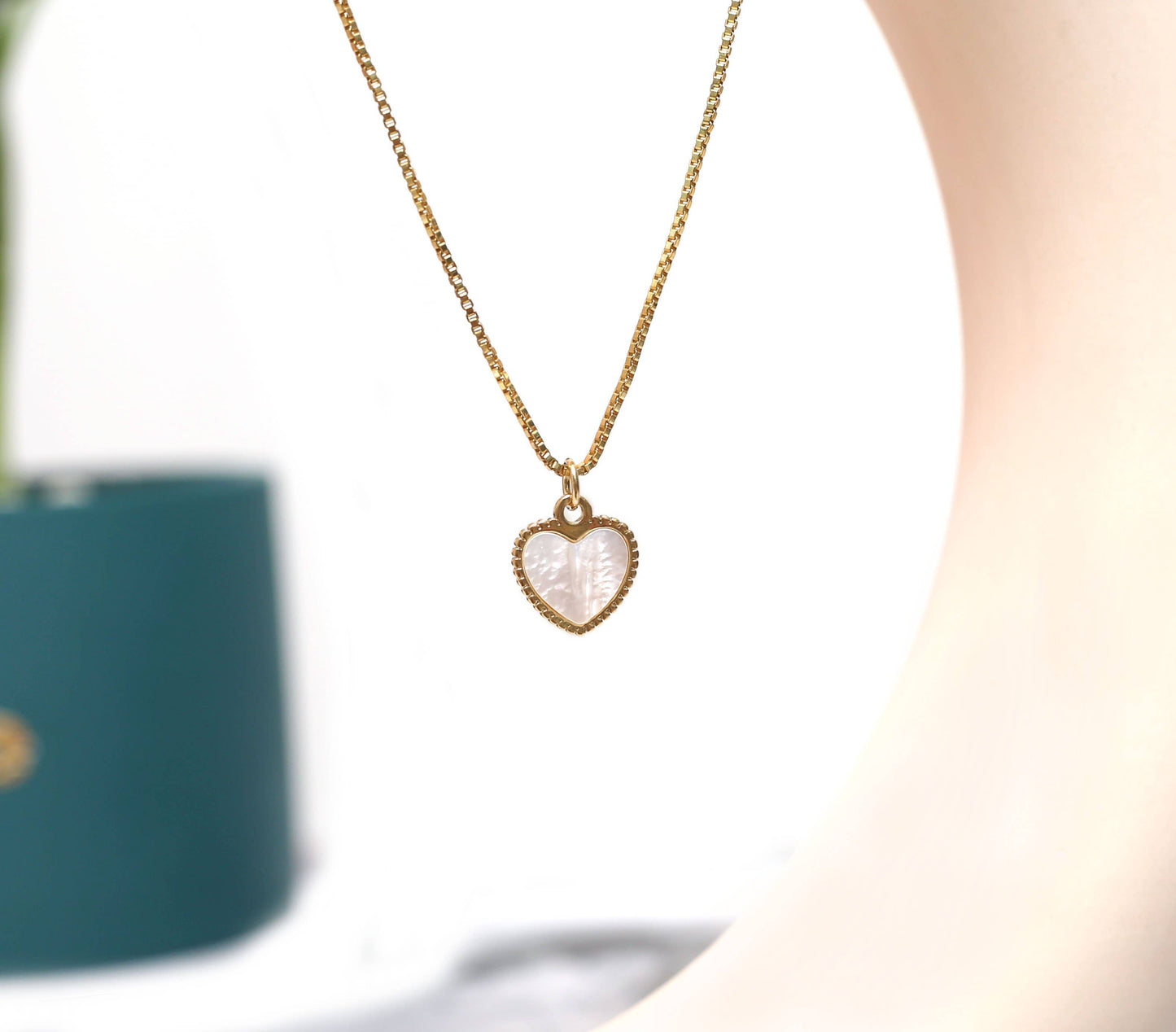 MOP Heart Charm, Sku#ZX54