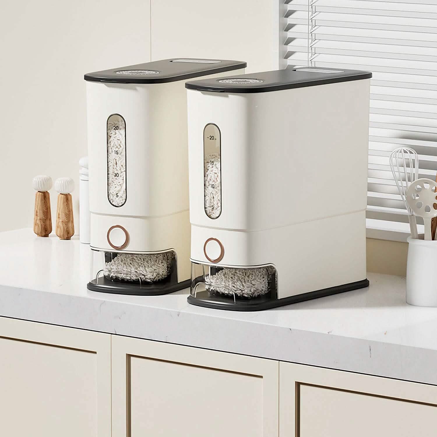 25LBS Vertical Rice Dispenser With Dustproof Lid Large Capacity Grain Storage Container With Measuring Cup Built-In