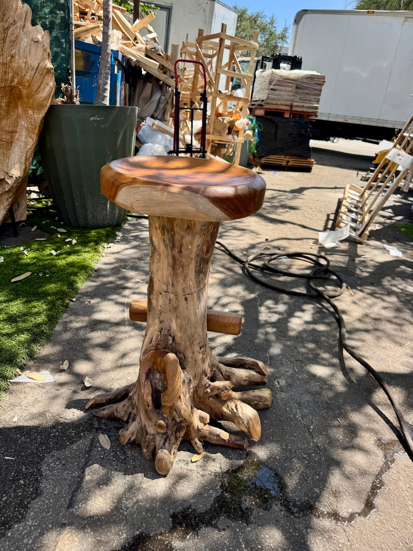 Teak Root Round Seat Barstool XL