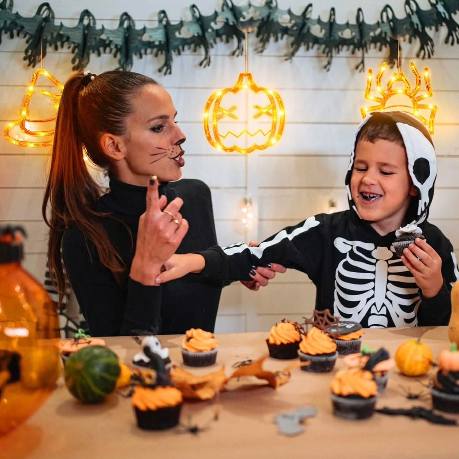 Lot de 3 : Lumière de fenêtre d'Halloween avec ventouse et trous de suspension