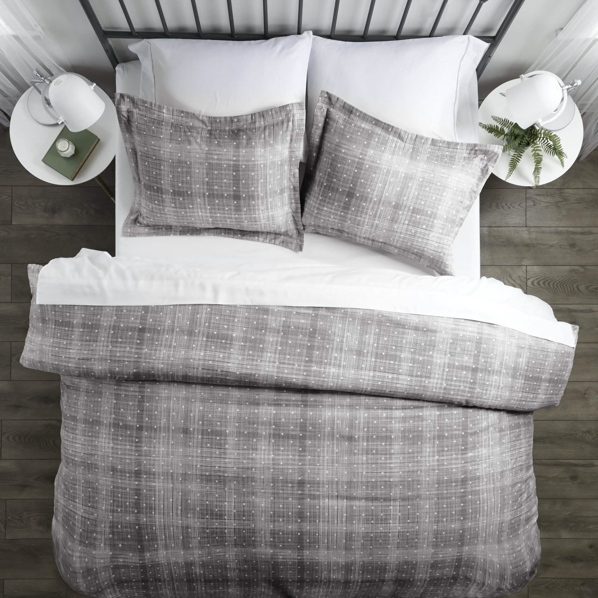 3-Piece Set: Polkadot Patterned Duvet Cover