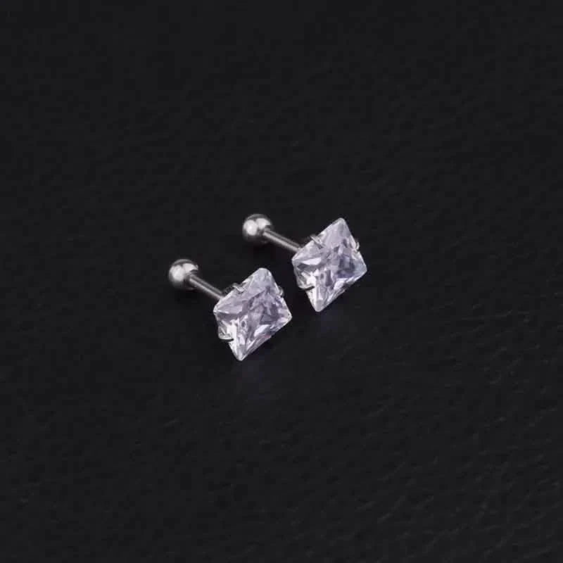 Boucles d'oreilles clous carrées en acier inoxydable 316 avec oxydes de zirconium