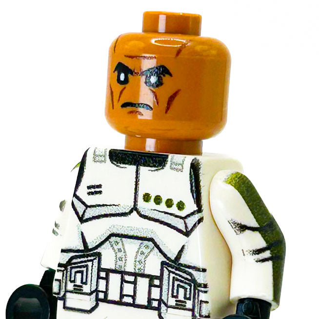 Olive Clone Trooper (Olive, P1) Minifig