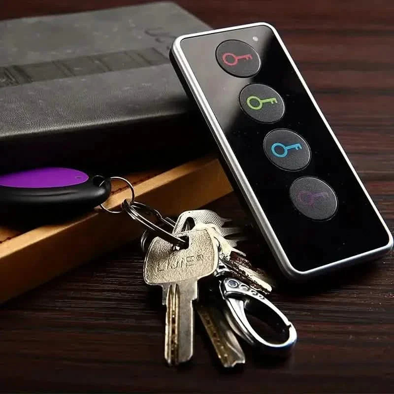 Localisateur de clés 4-en-1 avec lampe torche LED : Retrouvez facilement vos clés, votre portefeuille et votre télécommande
