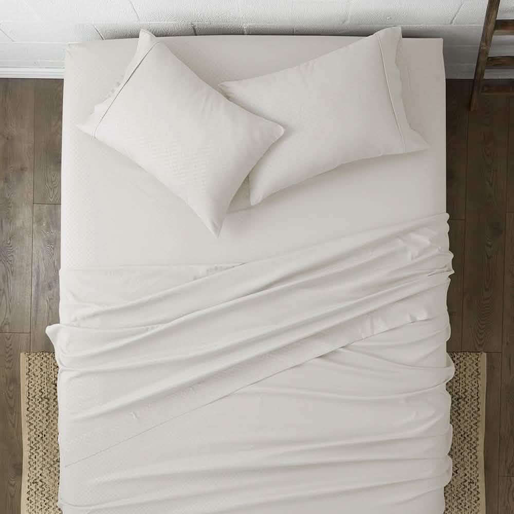 4-Piece: Checkered Embossed Sheet Set