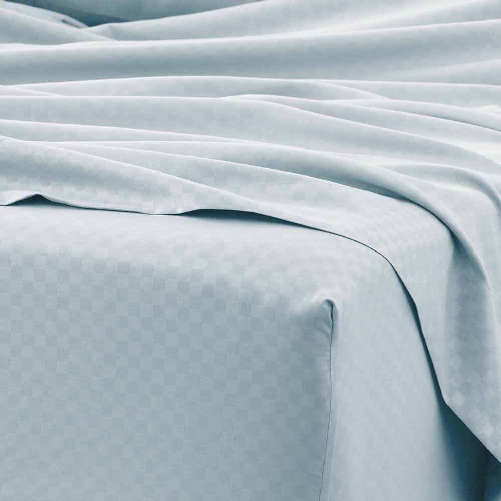 4-Piece: Checkered Embossed Sheet Set