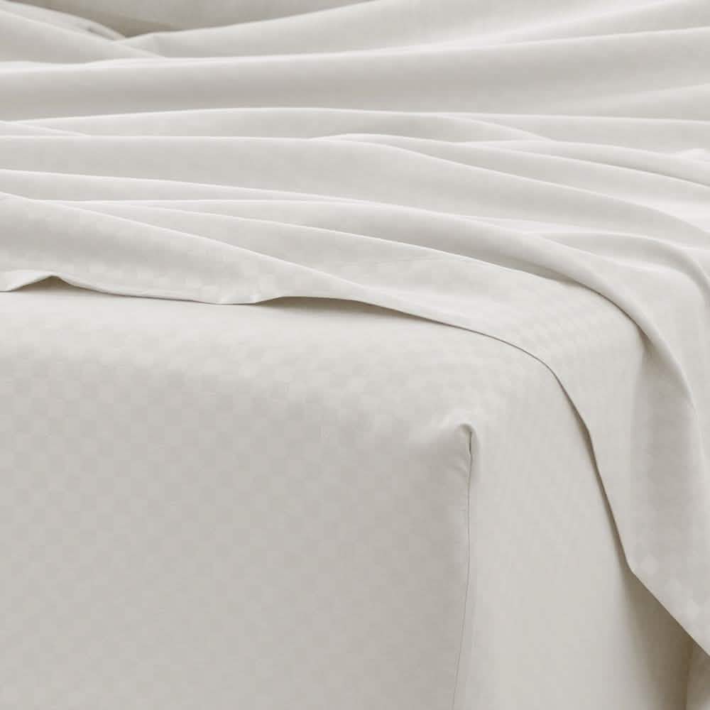 4-Piece: Checkered Embossed Sheet Set